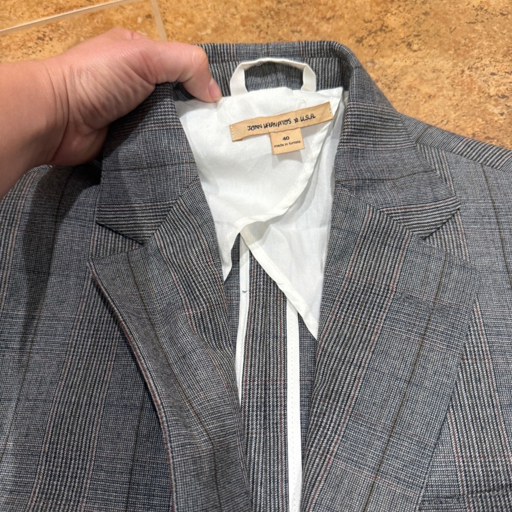 John Varvatos USA Mens Grey Plaid Blazer Sport Coat Sz 40 Versatile Work Casual - Picture 2 of 12